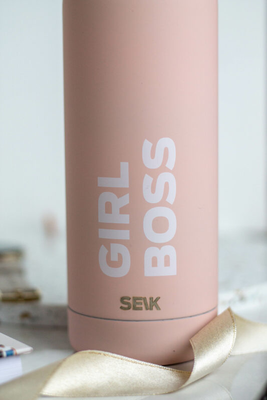 SEIK FĽAŠA NA VODU – Girl Boss 500ML - Image 4