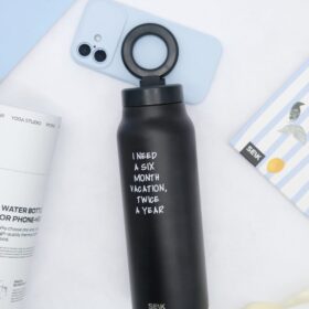 Duālās funkcijas (2-in-1) termopudele ar magnētisko tālruņa turētāju – Atvaļinājums (700 ml)