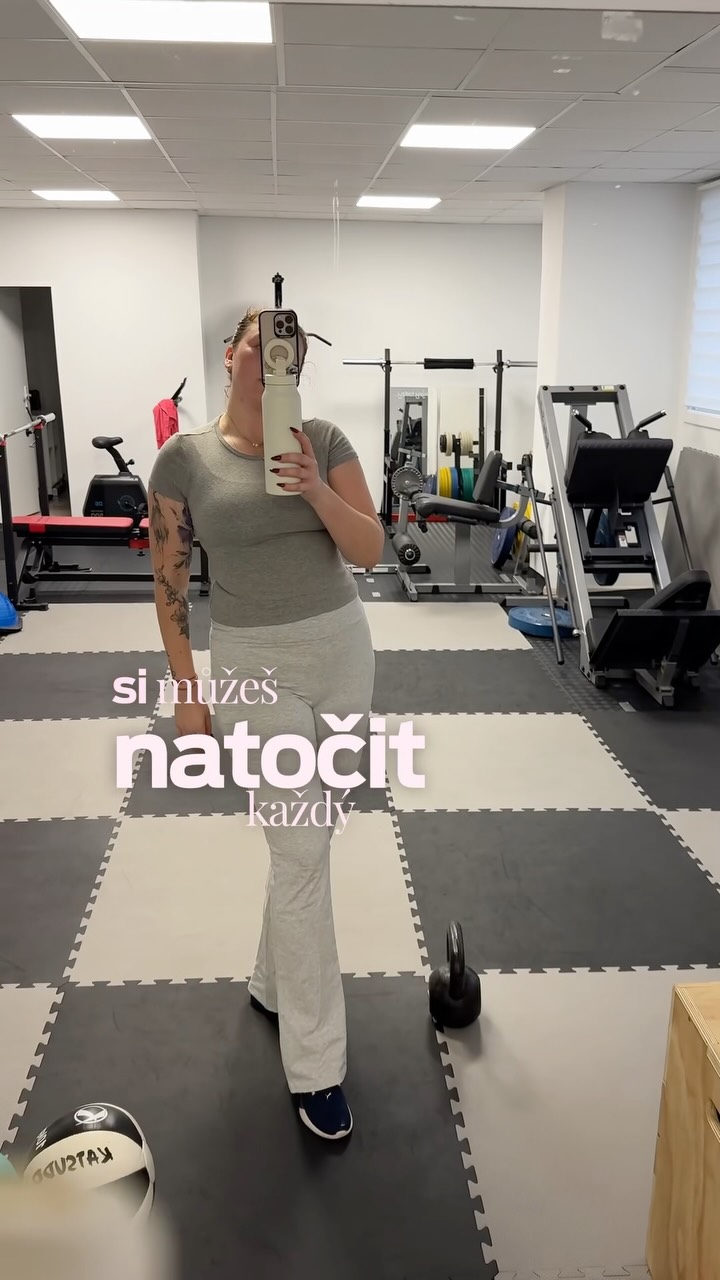 Jsi gym girl / boy? 💪🏻🩷🩵

Toto je must have pro tvůj trénink či sport. Nejen, že ta láhev neprotéká, je velká a odolná. Dokonce má ještě i stojan na mobil, čehož umíš využít doslova všude. 👌🏻
✨Vyber si svůj design na seik.cz

@mujseik #bottlewithholder #seikcz #gymworkout